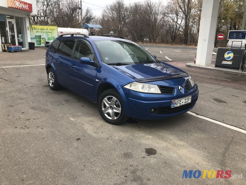 2008' Renault Megane photo #1