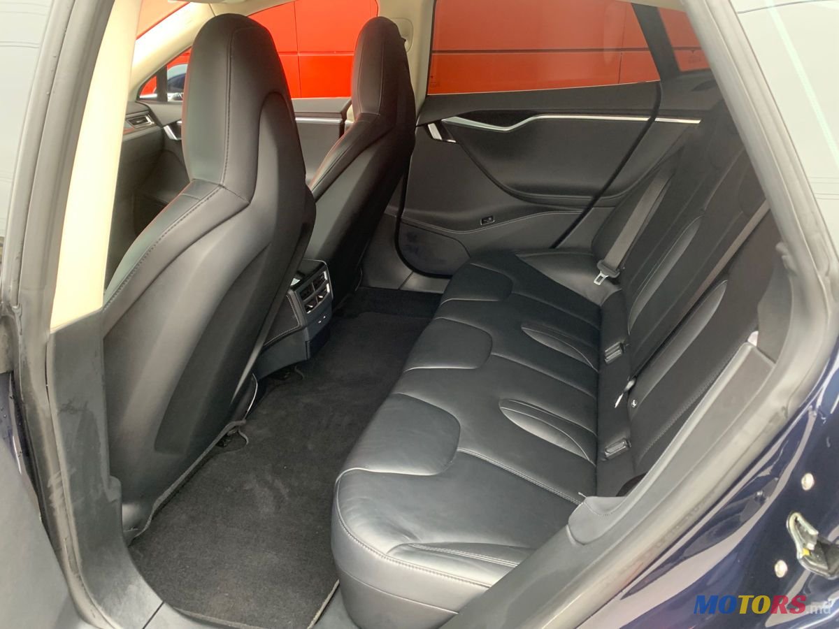 2015' Tesla Model S photo #5