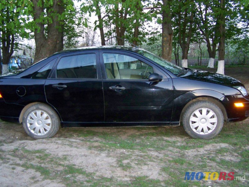 2005' Ford Focus photo #4