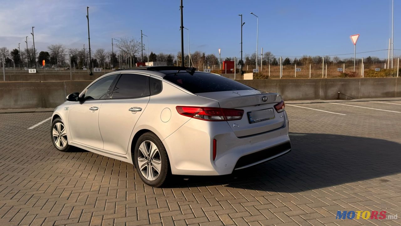 2016' Kia K5 photo #4