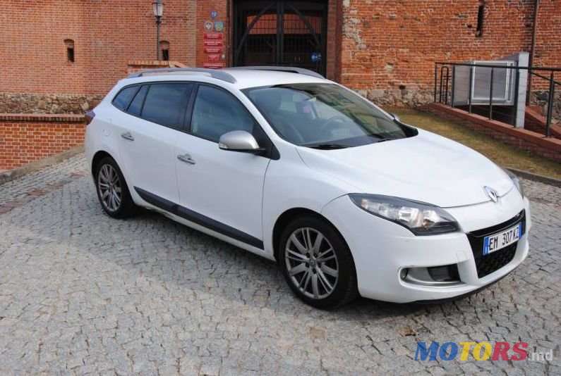 2012' Renault Megane photo #1