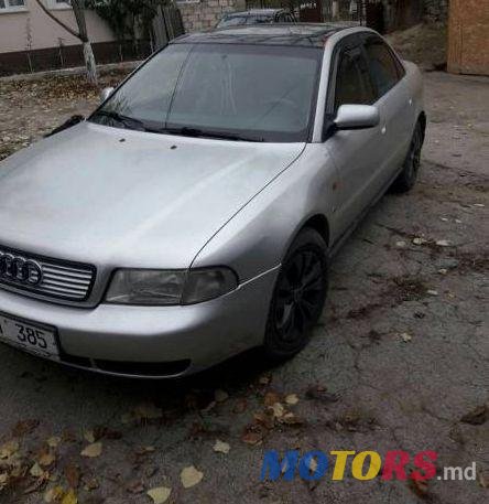 2010' Audi A4 photo #2