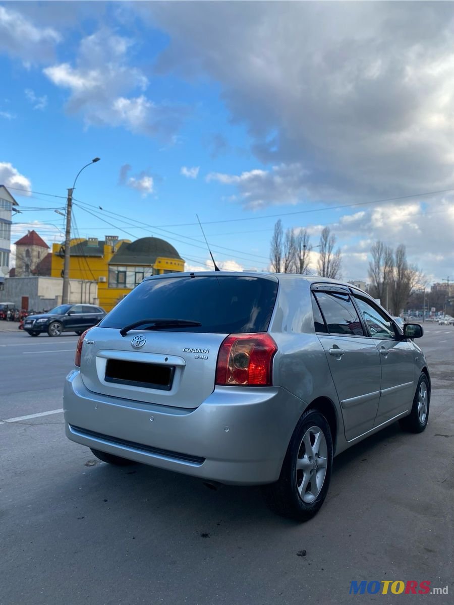 2005' Toyota Corolla photo #4