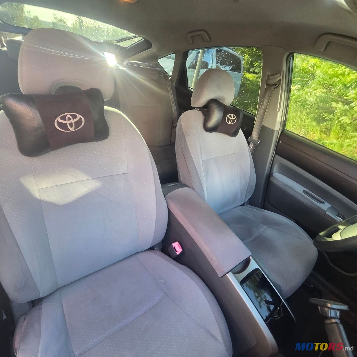 2005' Toyota Prius photo #6