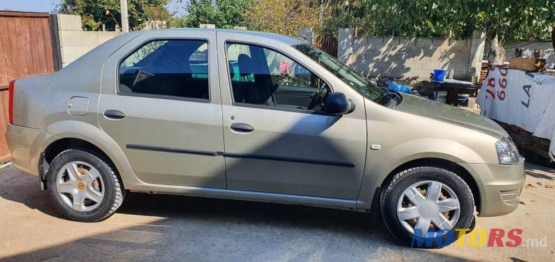 2008' Dacia Logan photo #6