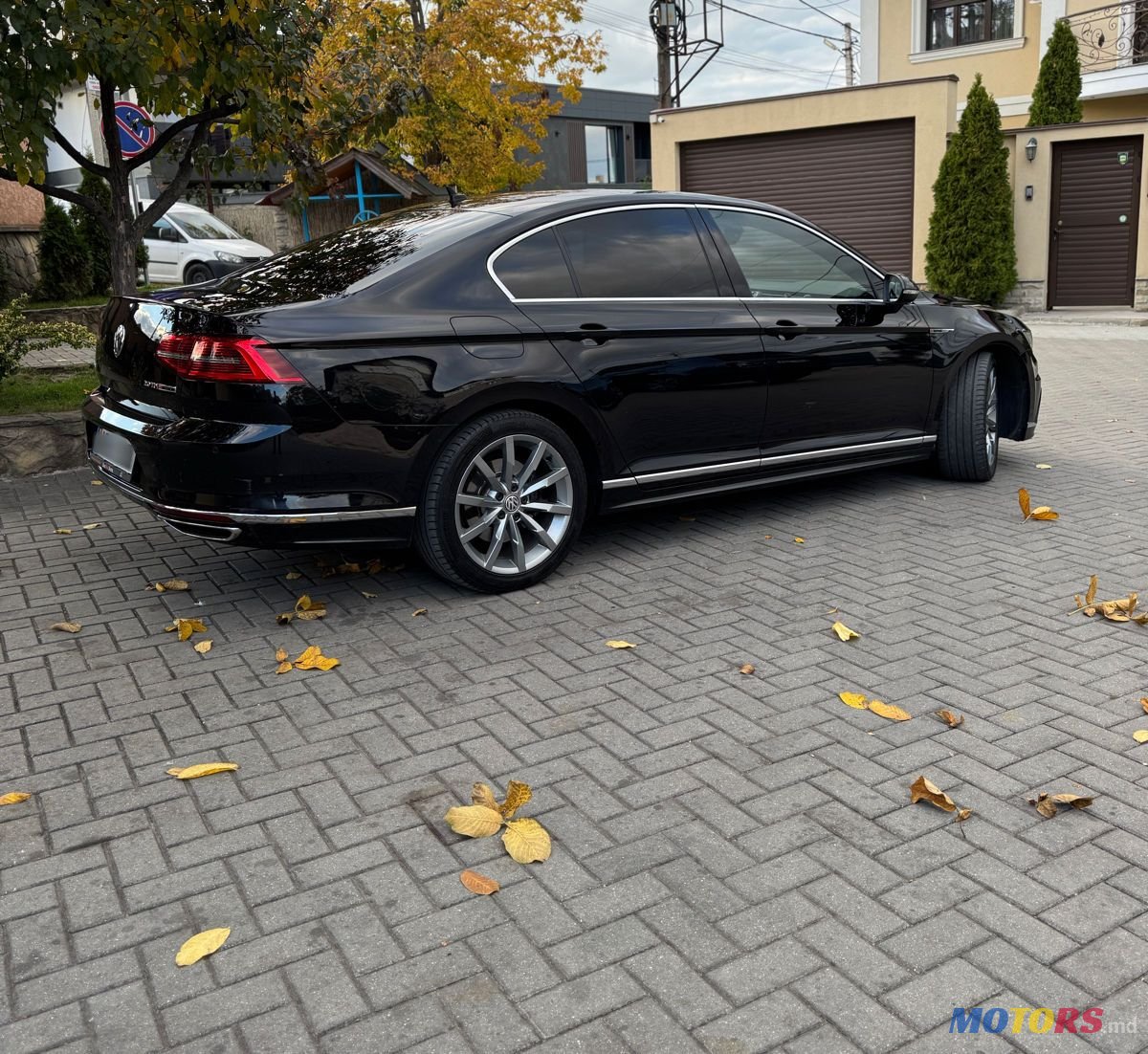 2017' Volkswagen Passat photo #3