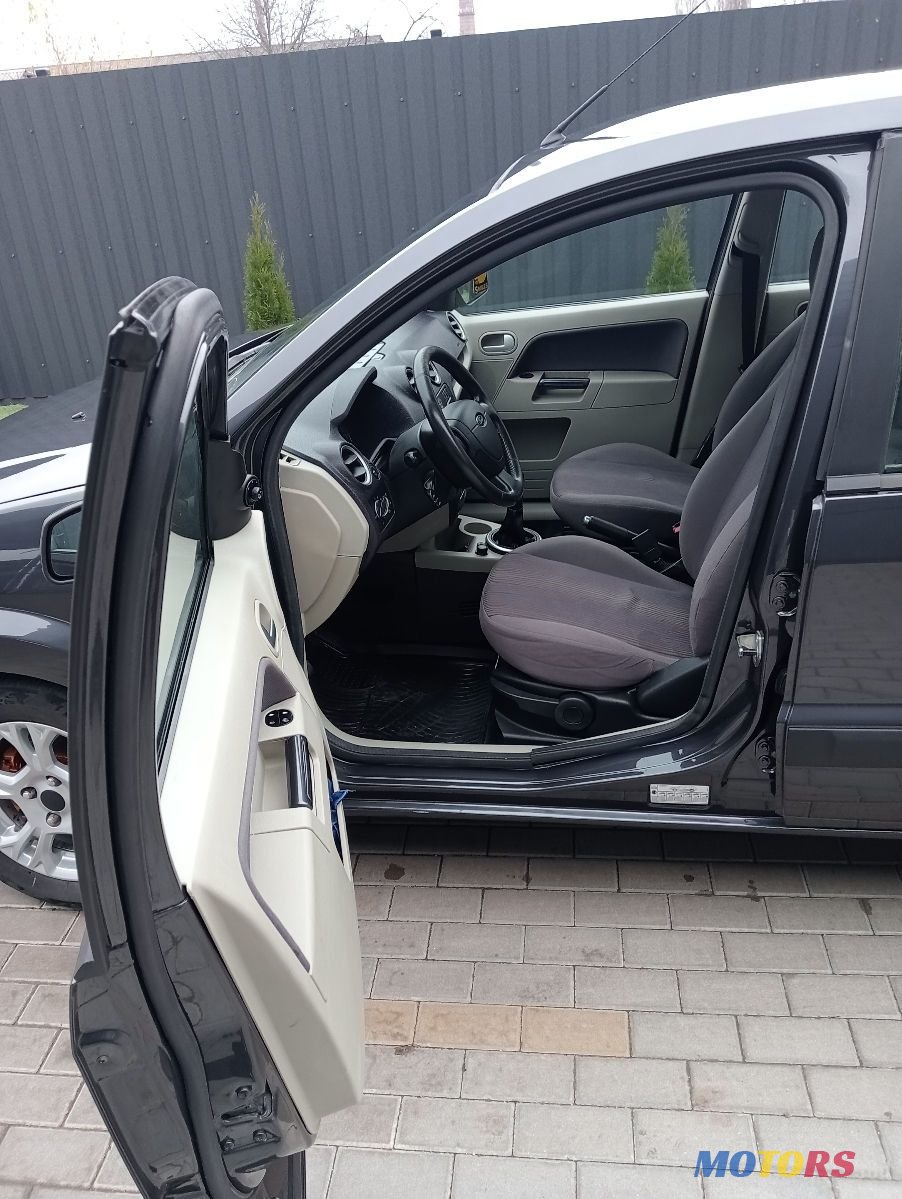 2008' Ford Fusion photo #2