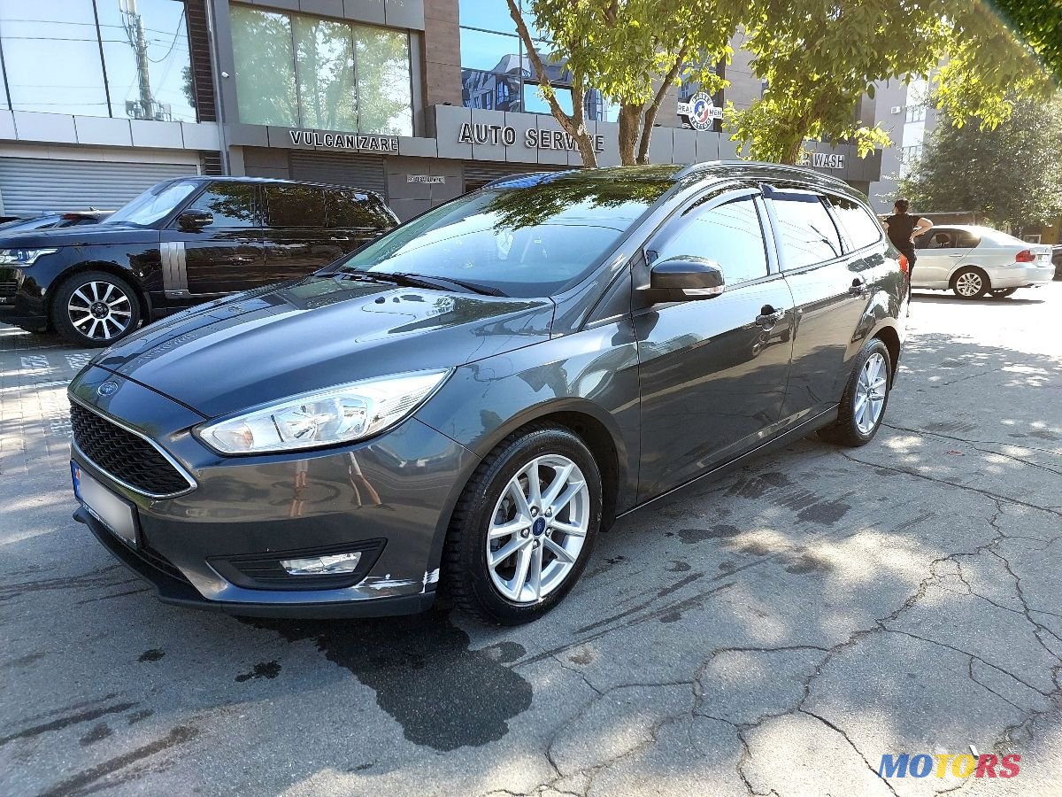 2017' Ford Focus photo #3