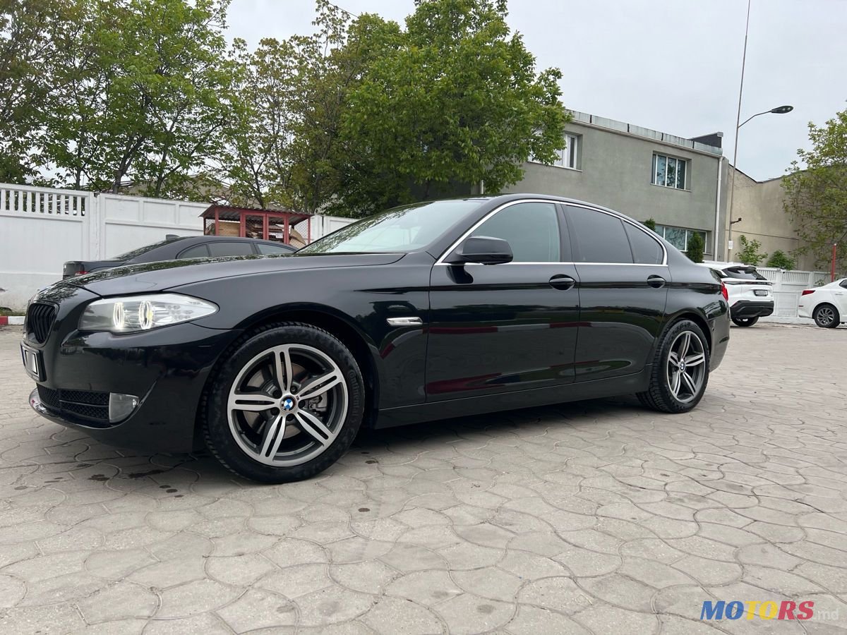 2010' BMW 5 Series photo #3