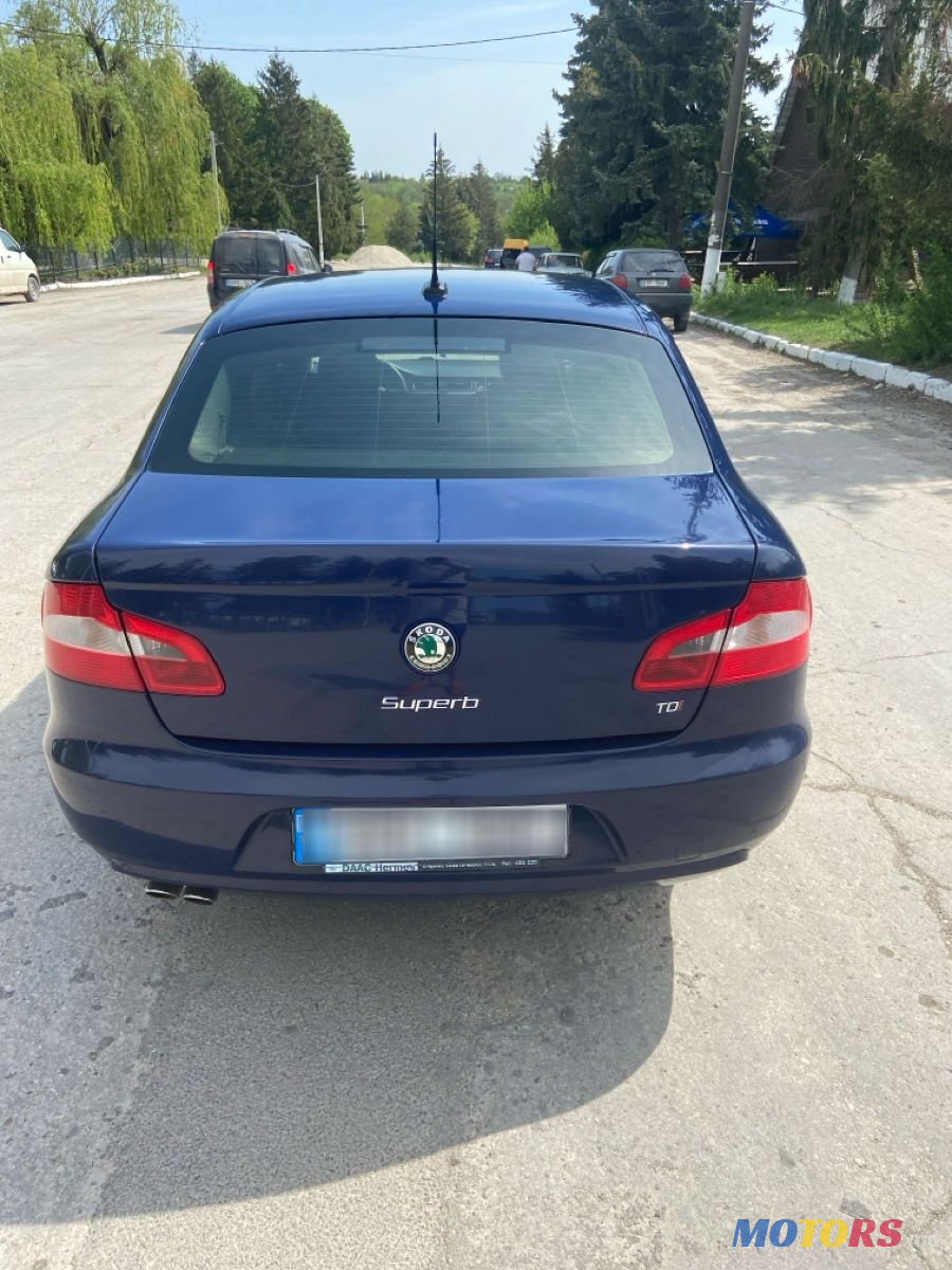 2009' Skoda Superb photo #3