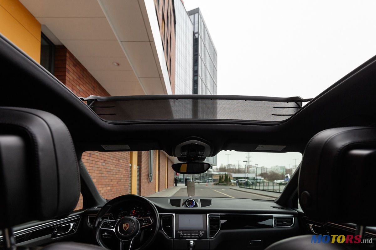 2017' Porsche Macan photo #4