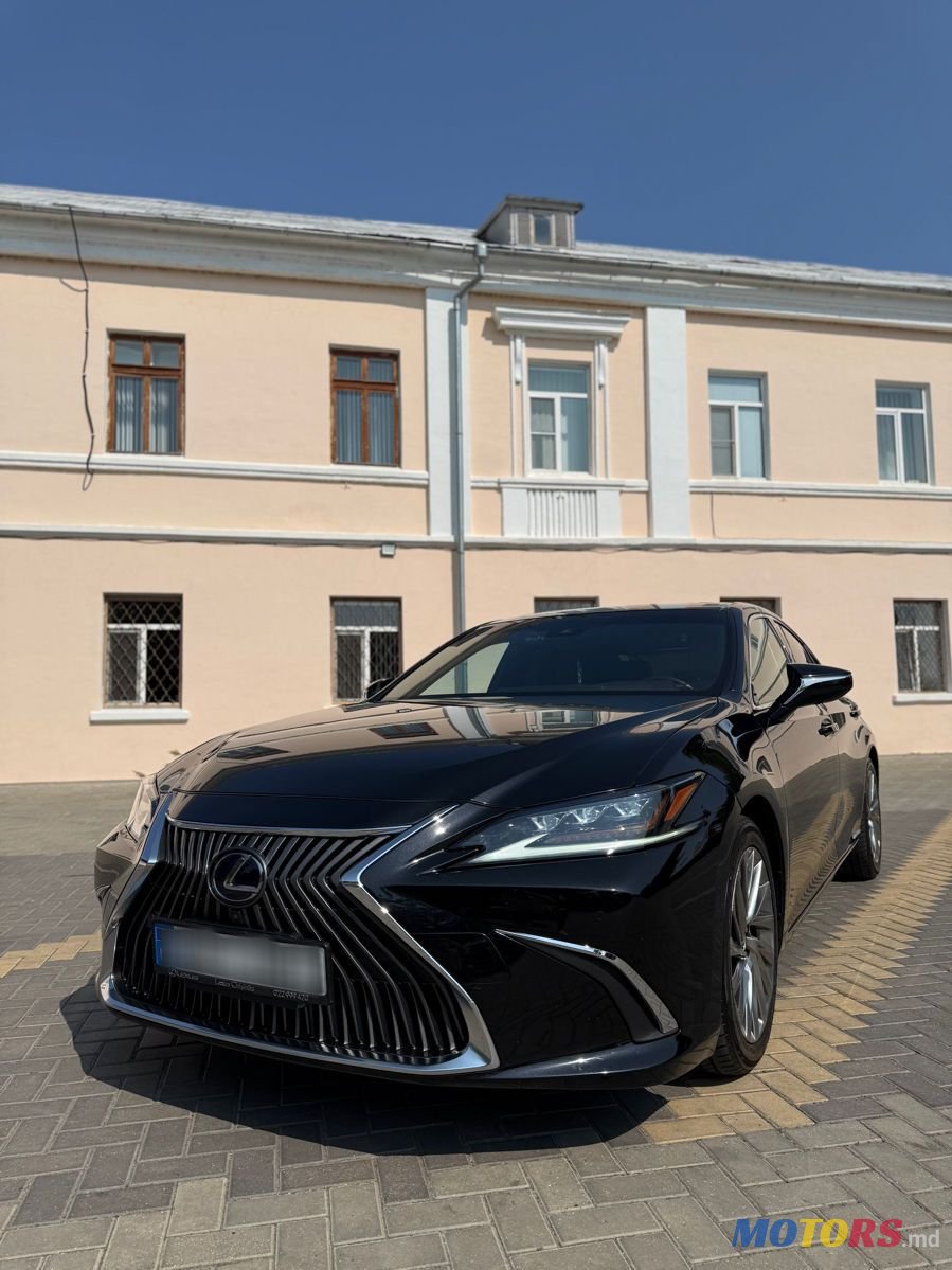 2019' Lexus Es Series photo #2