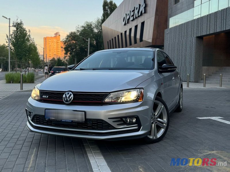 2016' Volkswagen Jetta photo #2