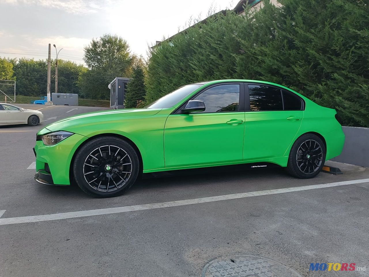 2017' BMW 3 Series photo #3