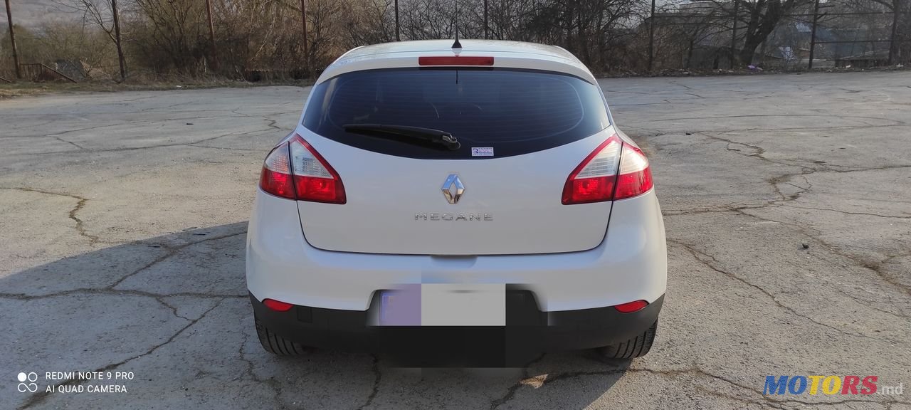 2012' Renault Megane photo #4