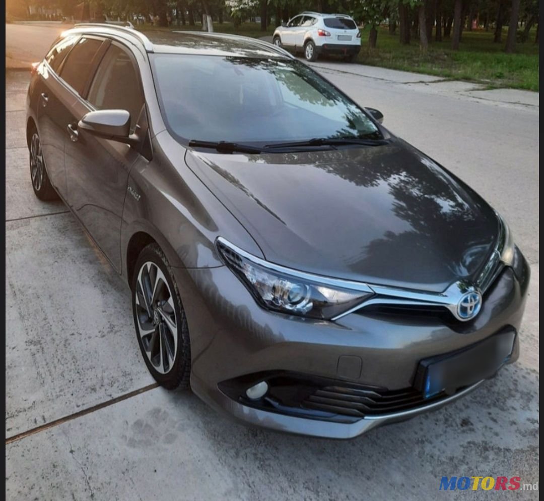 2016' Toyota Auris photo #4