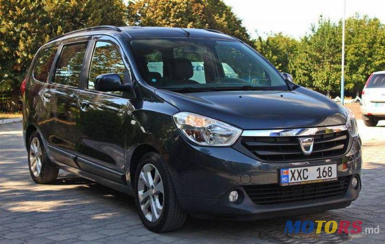 2013' Dacia Lodgy photo #1