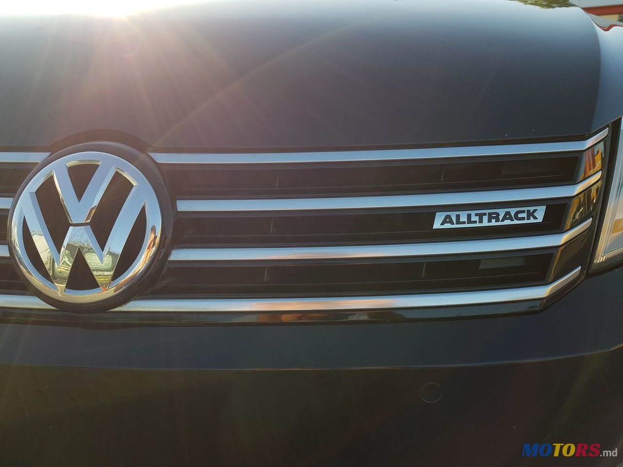 2012' Volkswagen Passat photo #2