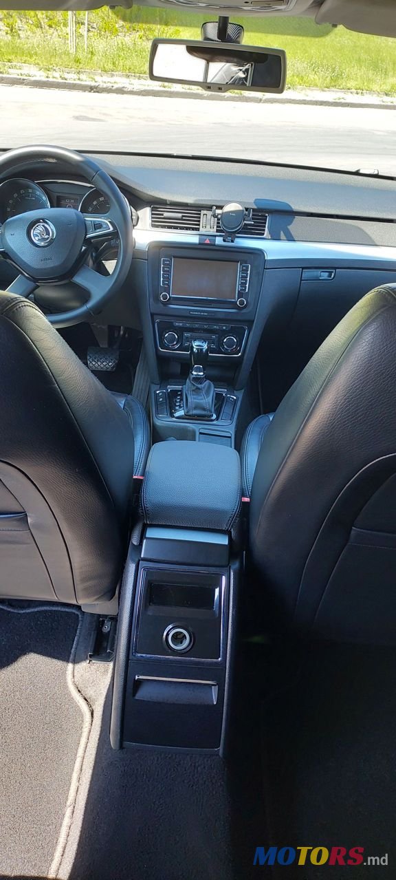 2014' Skoda Superb photo #3