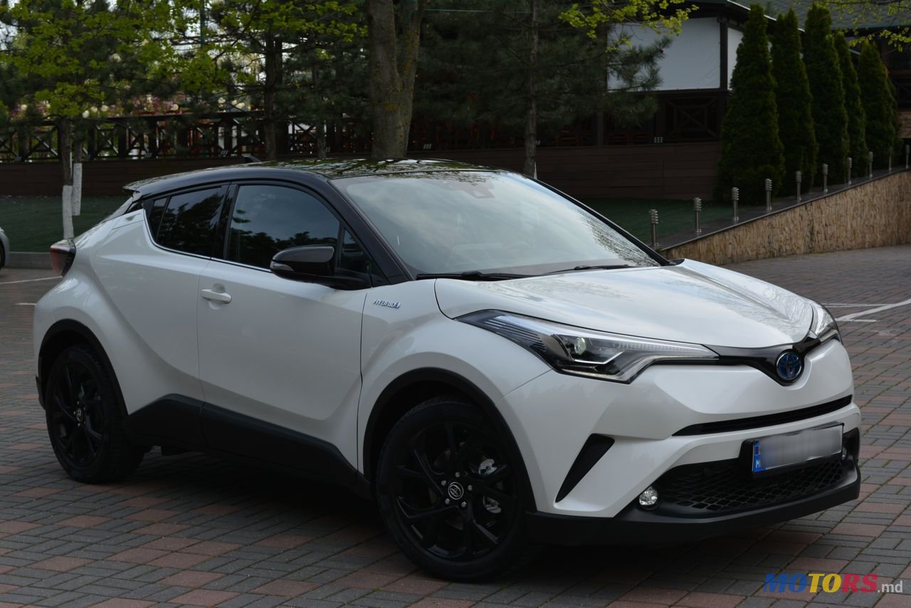 2018' Toyota C-HR photo #4