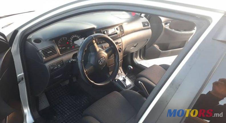 2005' Toyota Corolla photo #1