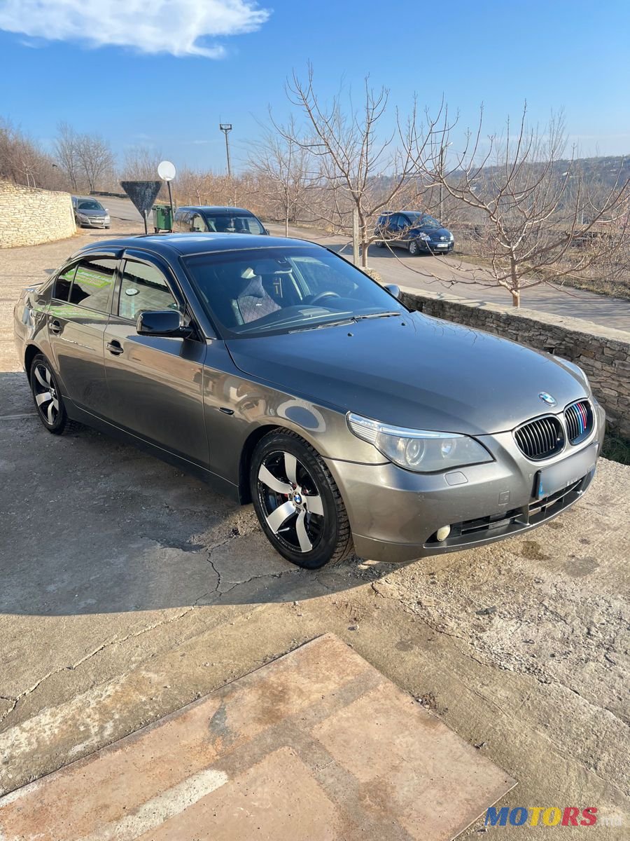 2004' BMW 5 Series photo #1