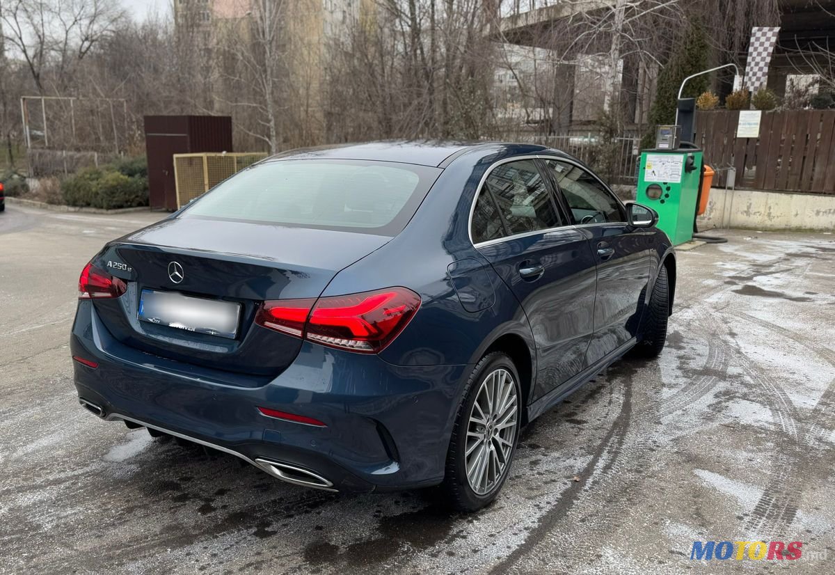 2020' Mercedes-Benz A-Class photo #4