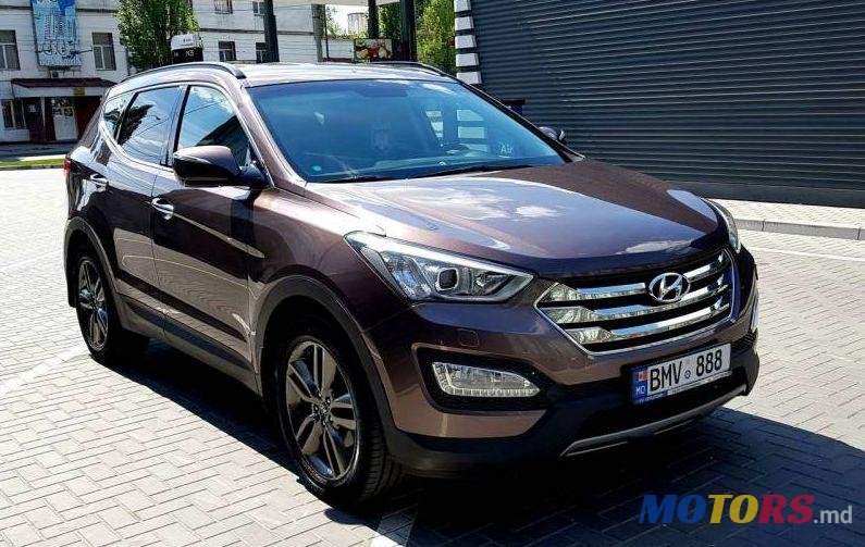 2013' Hyundai Santa Fe photo #1