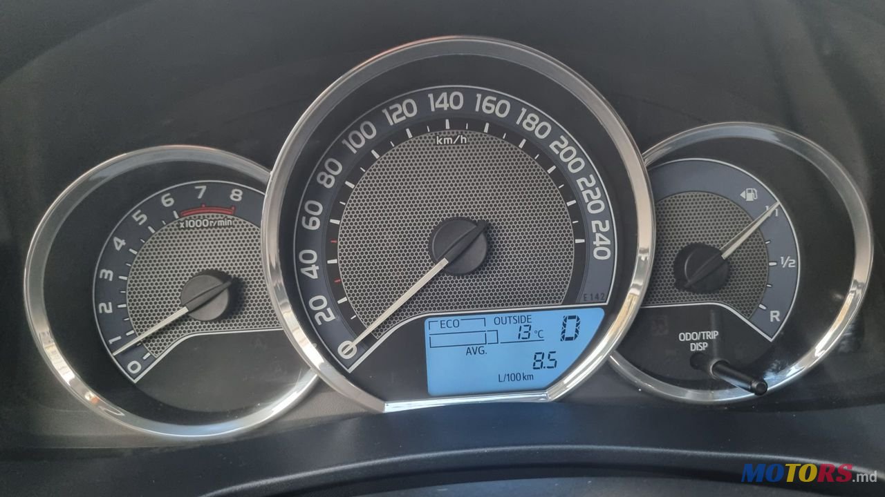 2013' Toyota Corolla photo #4