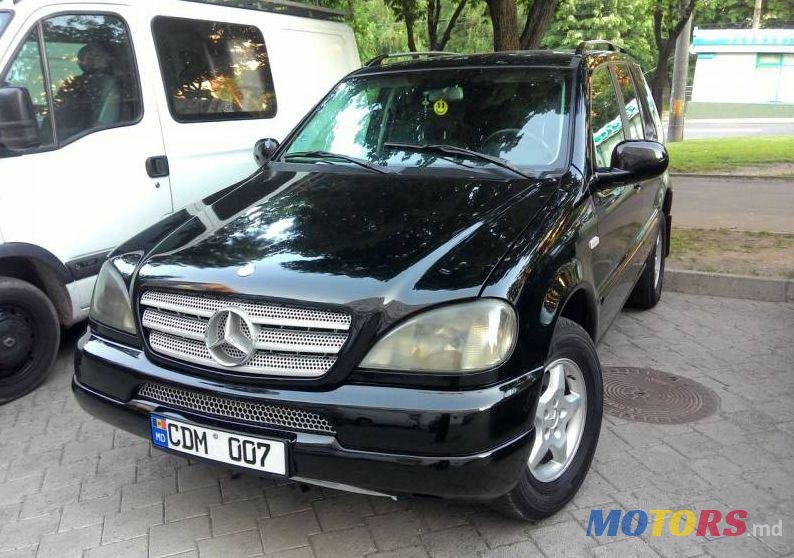 2000' Mercedes-Benz Ml photo #1