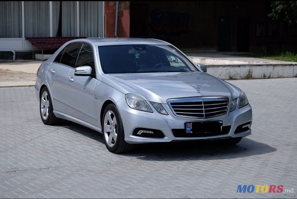 2010' Mercedes-Benz E-Class photo #1