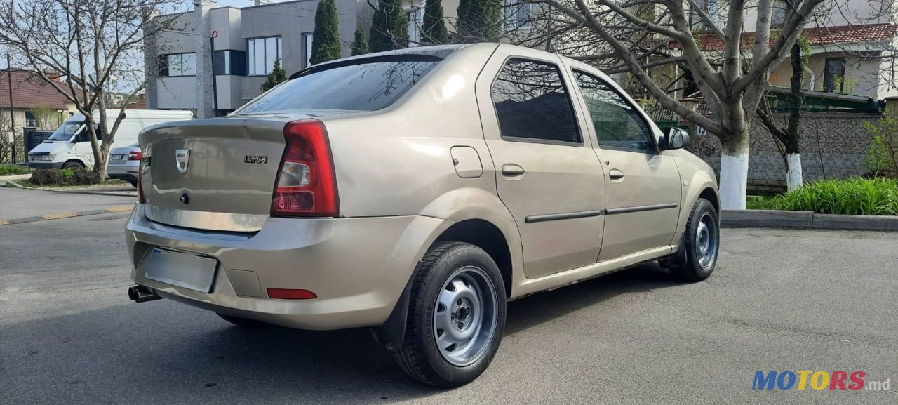 2008' Dacia Logan photo #4