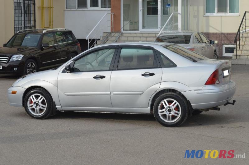 2001' Ford Focus photo #2