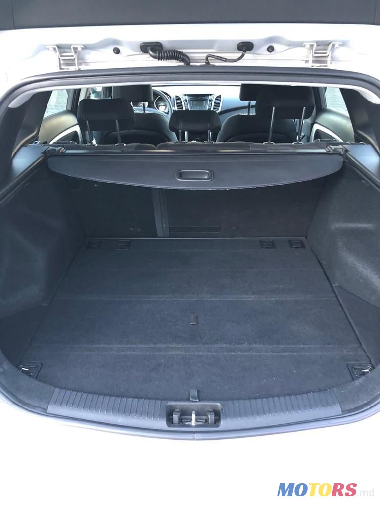 2012' Hyundai i30 photo #5