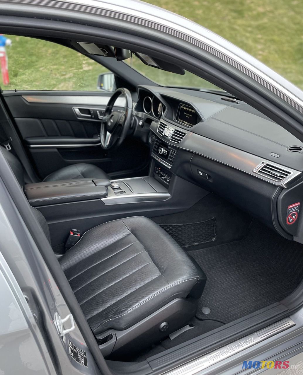 2013' Mercedes-Benz E Класс photo #6