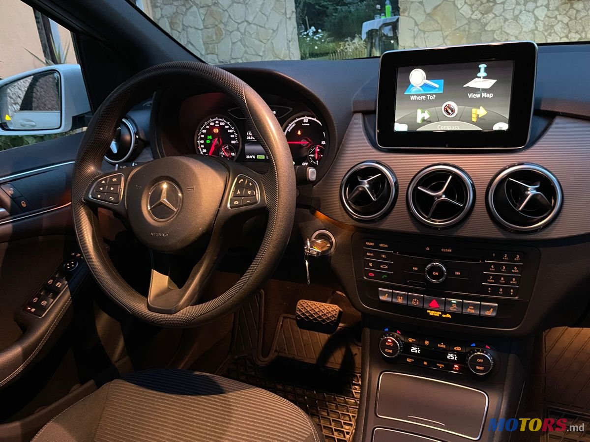 2014' Mercedes-Benz B-Class photo #6