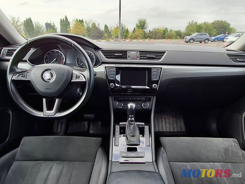 2015' Skoda Superb photo #6