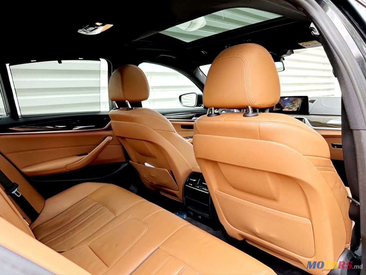 2018' BMW 5 Series photo #4