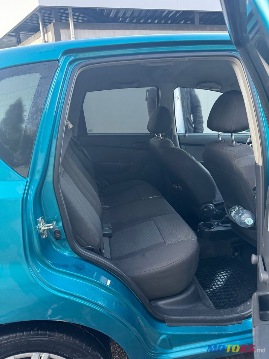 2009' Chevrolet Aveo photo #5