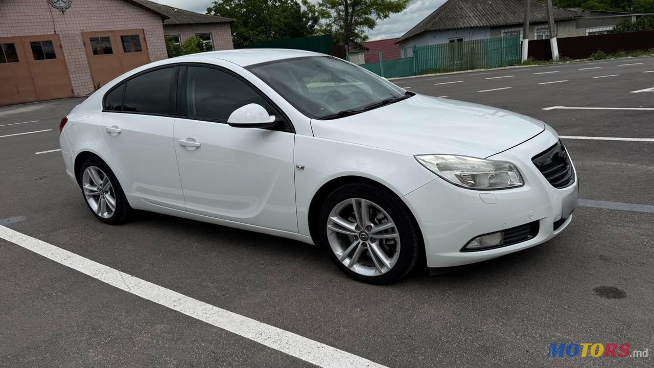 2009' Opel Insignia photo #1