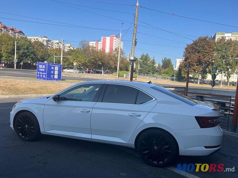 2019' Skoda Superb photo #6