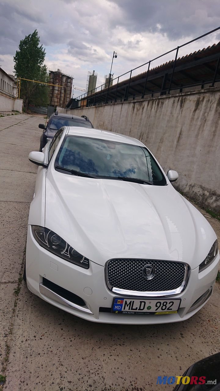 2012' Jaguar XF photo #4
