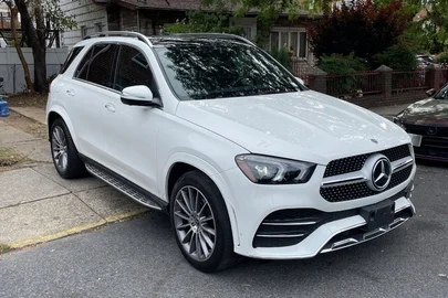 2021' Mercedes-Benz GLE