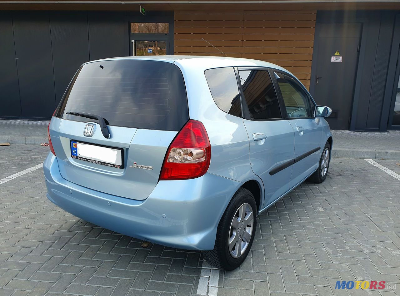 2008' Honda Jazz photo #2