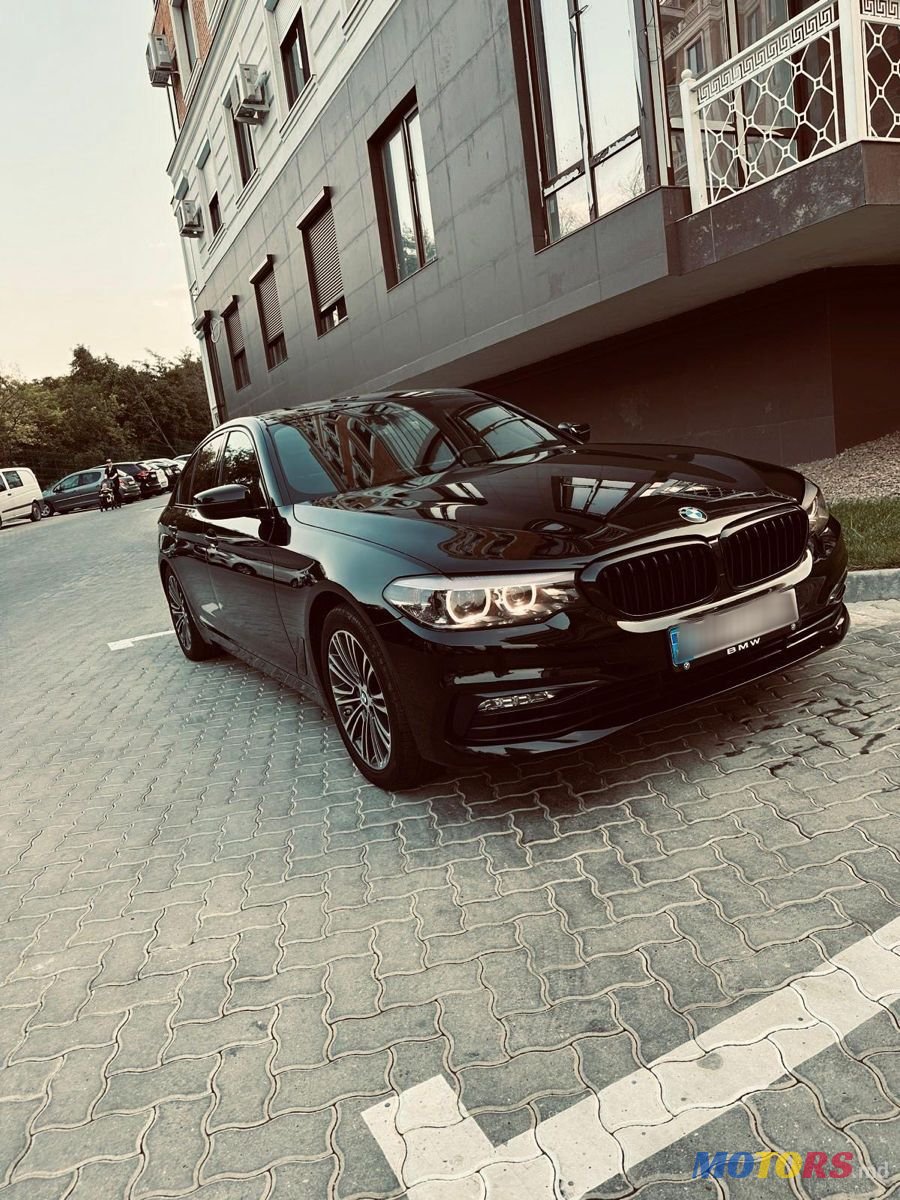 2017' BMW 5 Series photo #6