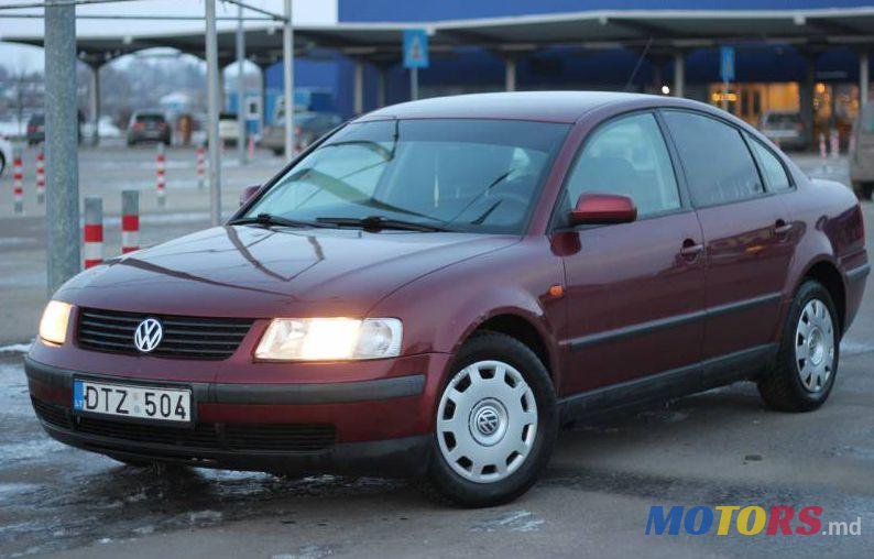 1999' Volkswagen Passat photo #1