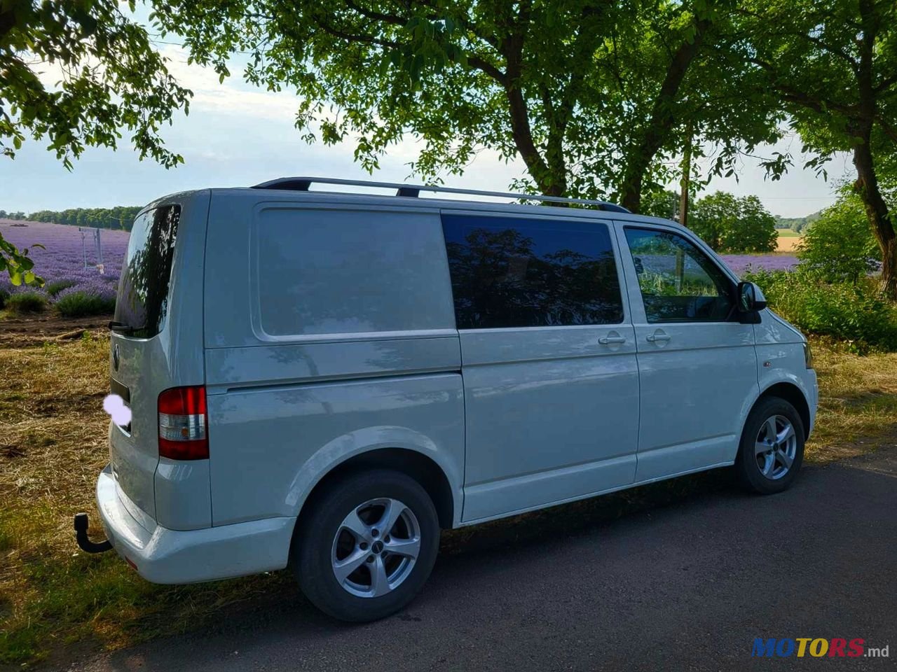 2010' Volkswagen Transporter photo #5