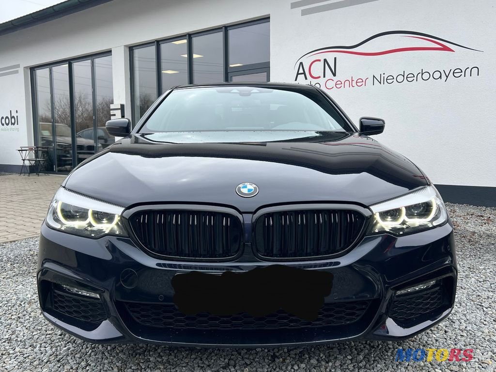 2017' BMW 5 Series photo #1
