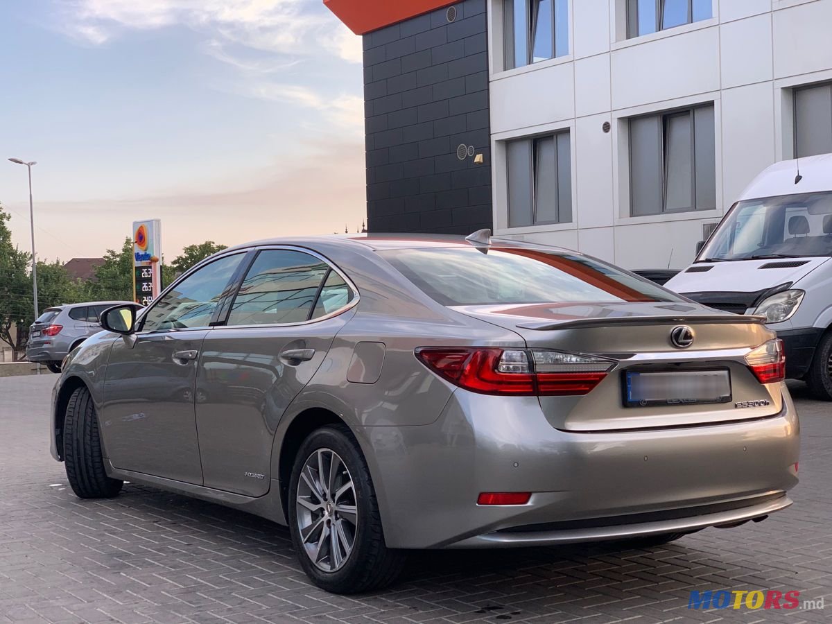 2015' Lexus Es Series photo #4