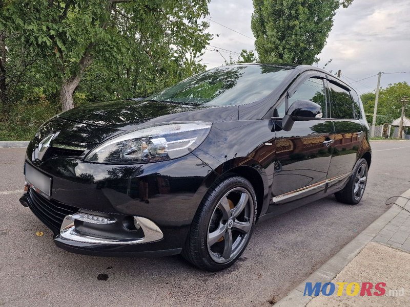 2016' Renault Scenic photo #1